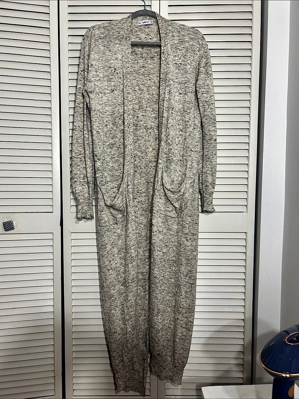Zara Longline Cardigan in Gray & Cream Size Medium Like New